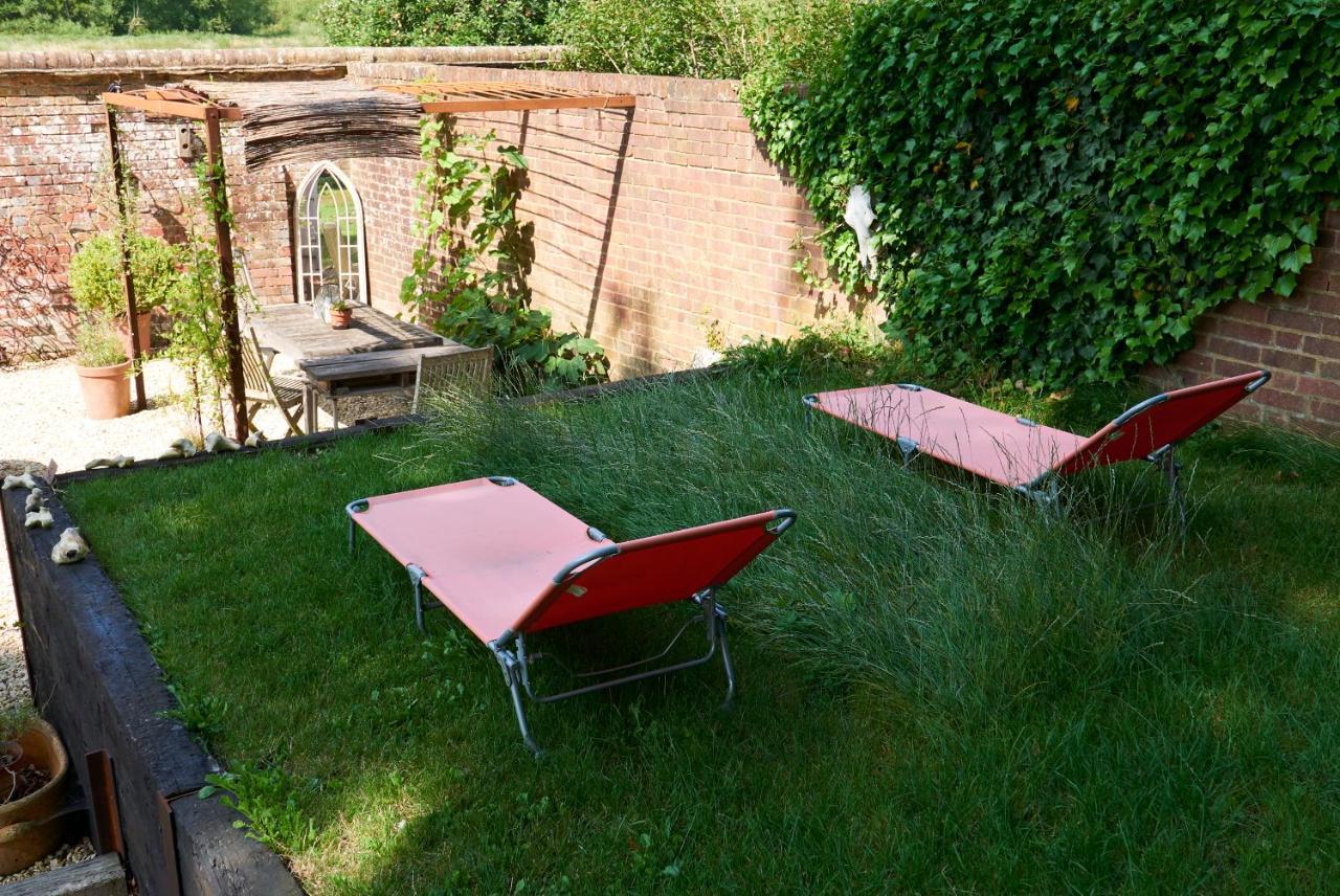 Villa Hut64 Alderbury Exterior foto